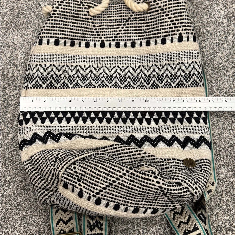 Billabong Cream and Black Bohemian Festival Aztec Drawstring Rope Backpack
